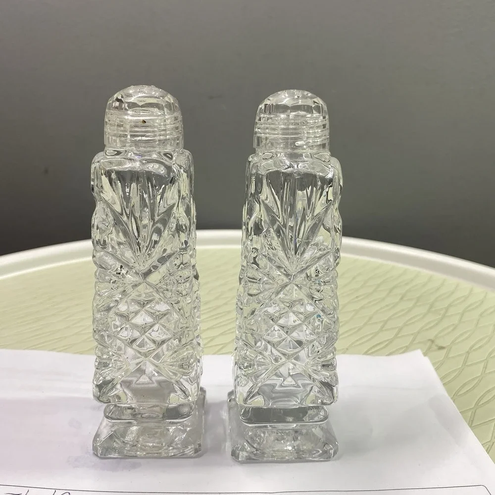 Vintage Hand Made‎ Glass Salt & Pepper Shakers Beautiful 5.5